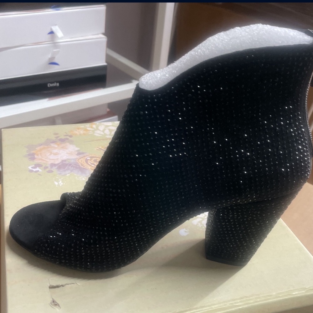 Brand Very G- Spice Black